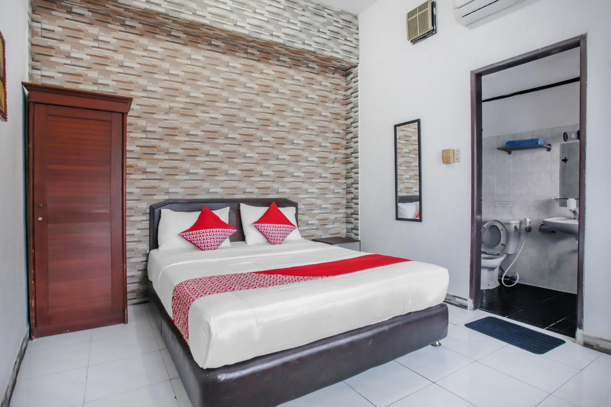 Oyo Life 90091 Wisma Pakuan Syariah Bogor Exterior photo